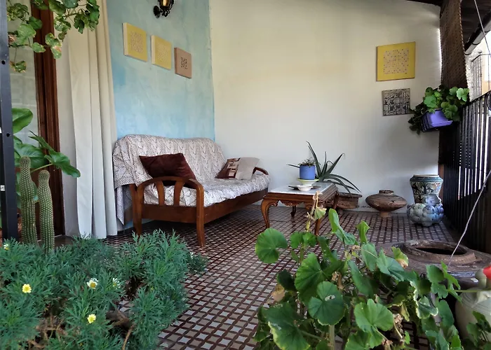 La Solana, Y Alfareria 게스트하우스