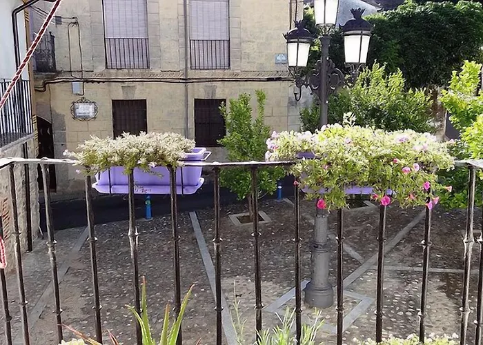 La Solana, Y Alfareria 게스트하우스